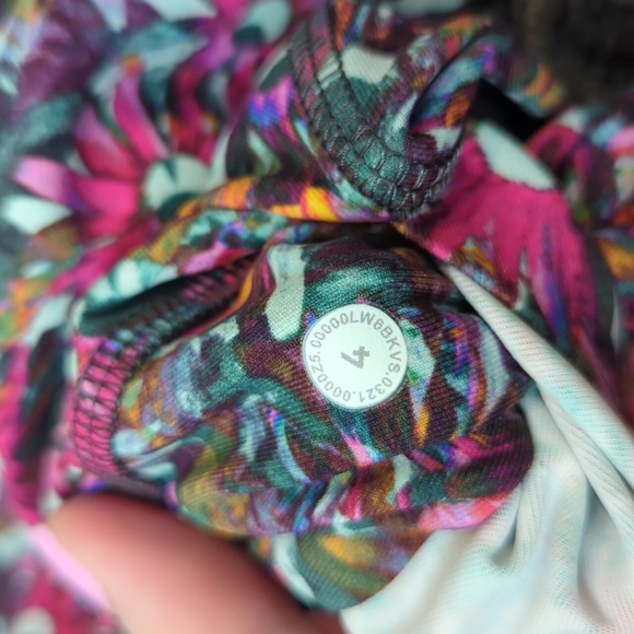 Lululemon Swift Speed High-Rise Crop 21" Floral Electric Multi - Picture 8 of 12